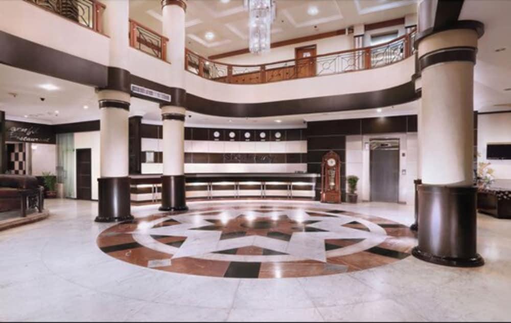 Aston Karimun City Hotel Tanjung Balai Karimun Buitenkant foto