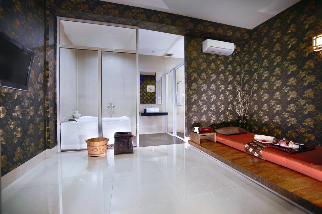 Aston Karimun City Hotel Tanjung Balai Karimun Buitenkant foto