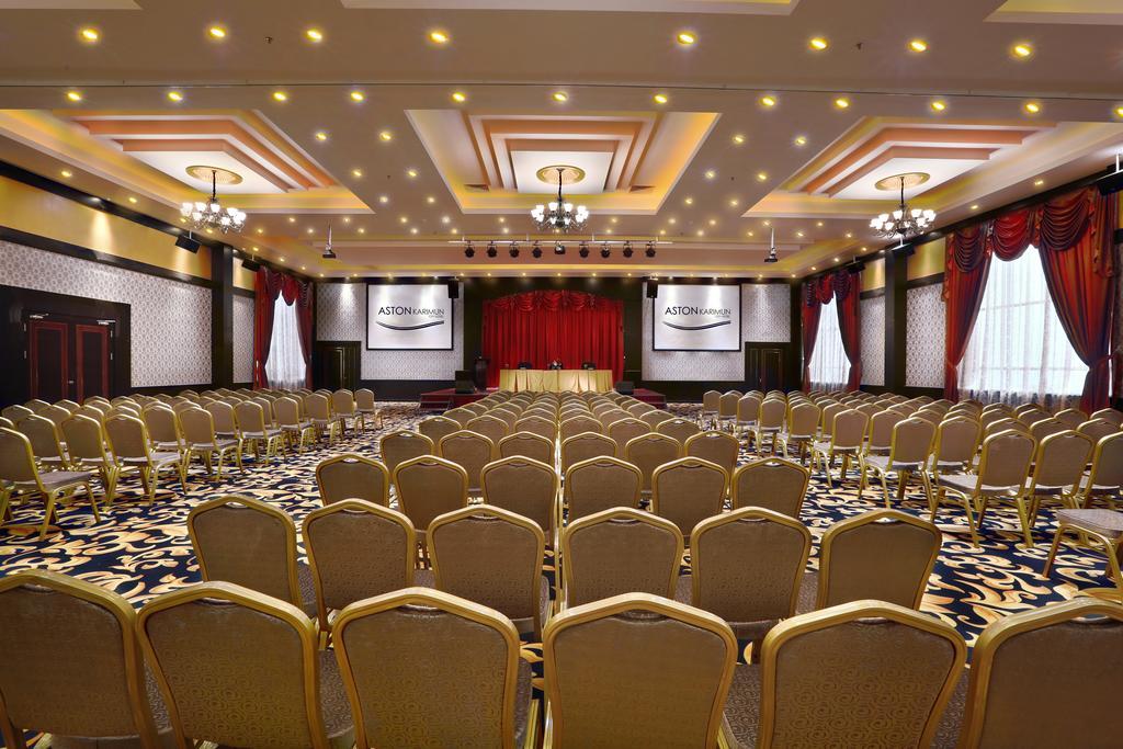 Aston Karimun City Hotel Tanjung Balai Karimun Buitenkant foto