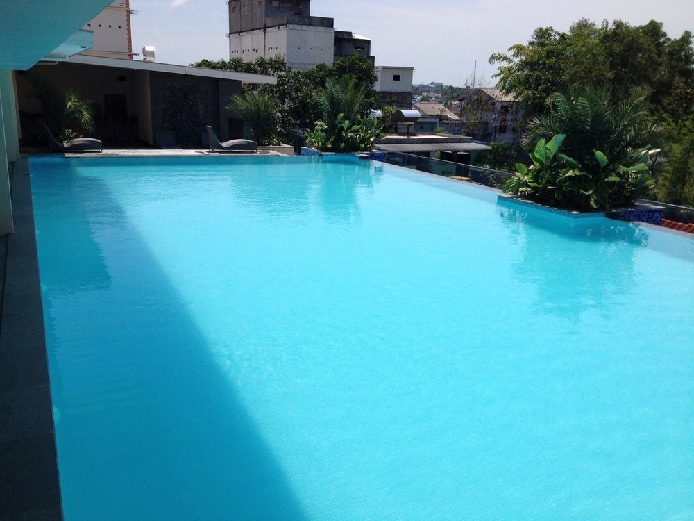 Aston Karimun City Hotel Tanjung Balai Karimun Buitenkant foto