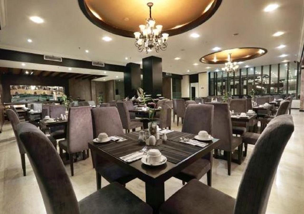 Aston Karimun City Hotel Tanjung Balai Karimun Buitenkant foto